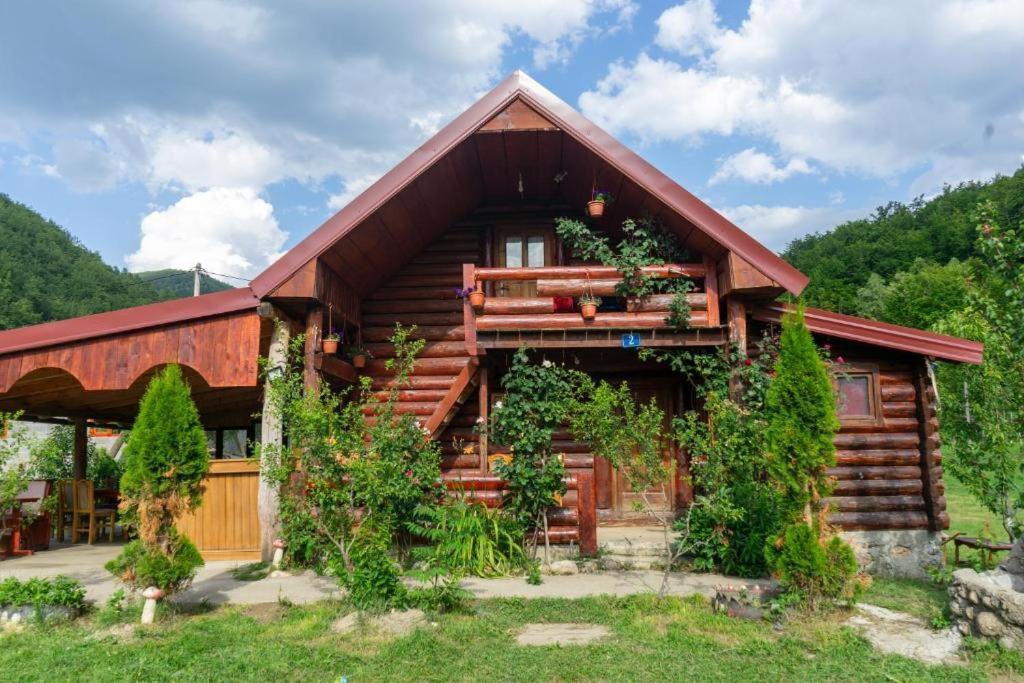 Plav Riverside Village Екстериор снимка